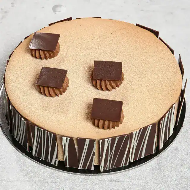 craqueline-milk-chocolate-cake-4-portion_1